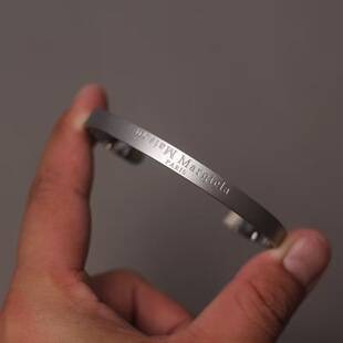 Mm Stainless Steel Engraved Titanium Steel Bracelet for Men and Women, Couple Style, Open Design, Simple and Fashionable Parisian Style Bracelet, Adjustable
