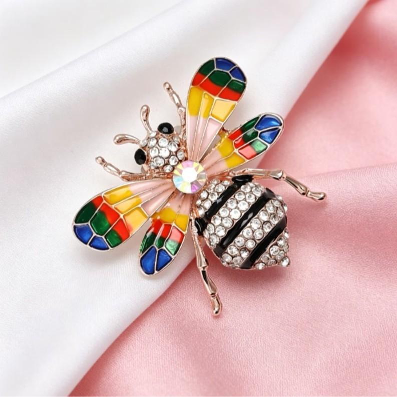 New Style Simple and Elegant Alloy Rhinestone Bee Brooch Cartoon Versatile Women's Sweater Coat Brooch Accessory Pin