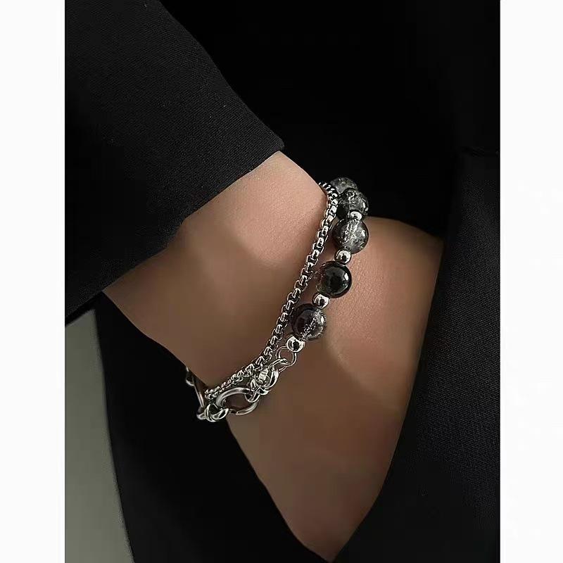 Double-Layer Ice Cracked Beads Spliced Titanium Steel Bracelet, Light Luxury and High-End Bracelet, Niche Design, Cool Style Bracelet for Girls