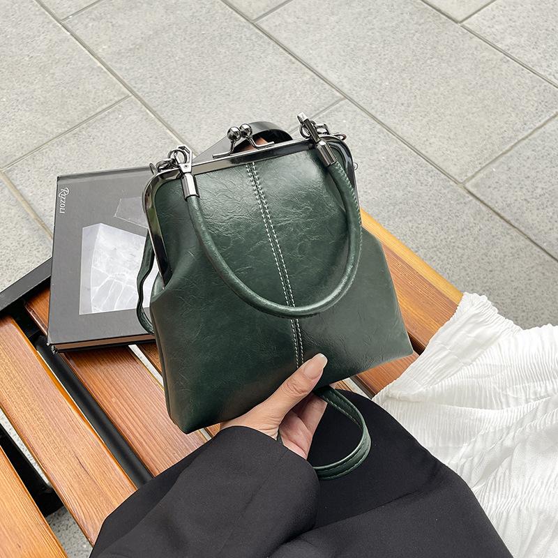 2026 New Model National Trend Oil Wax Pattern Clip-On Bag Retro National Style Single Shoulder Crossbody Handbag for Women