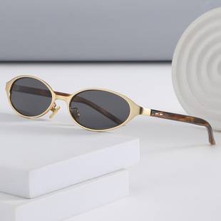 New Fashionable and Personalized Cat-Eye Sunglasses for Women, High-End, Anti-Uv, Retro Hot Girl Small Frame Metal Sunglasses