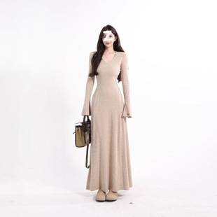 Petite High-End Black Knit Dress Spicy Girl Pure Desire Style Autumn and Winter Coat Inner Base Long Dress