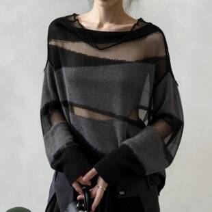 This Year's Trendy and Super Stylish Tops Include Korean-Style Lazy Design-Inspired Niche Black Knitwear for Winter