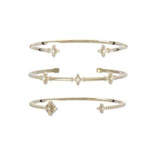 Three Horizontal Lines Titanium Gold Simple Iris Four-Flower Bracelet, Light Luxury Vintage Bracelet with a High-End Feel, Commuter Jewelry